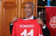 La légende brésilienne Romario revient sur le terrain à 58 ans.