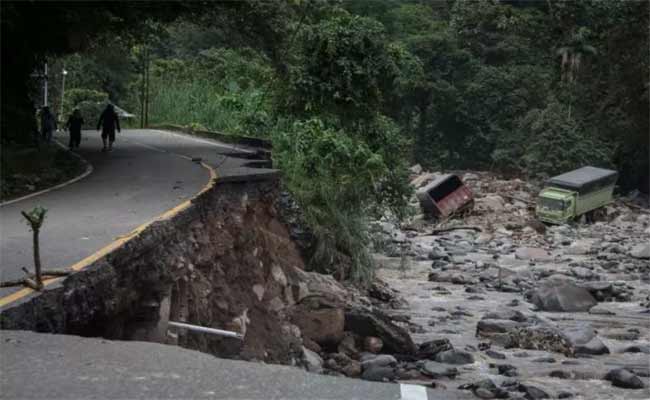 État d'urgence à Sumatra : 34 morts, 16 disparus dans les inondations et les coulées de lave