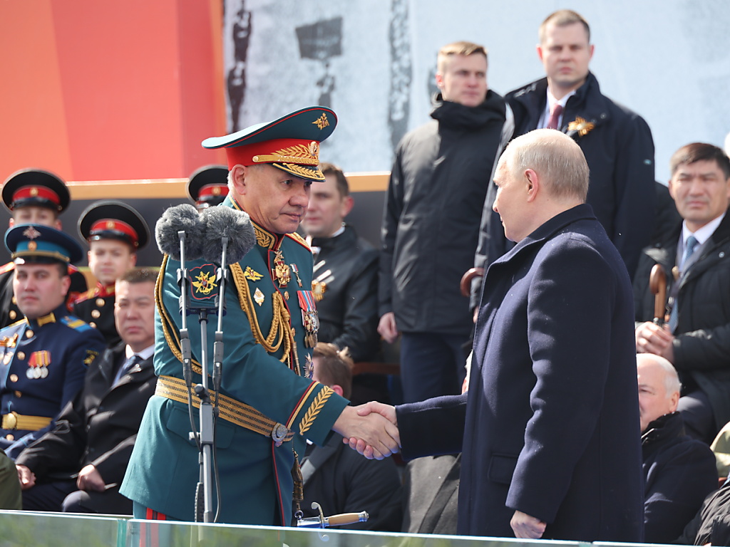 Vladimir Poutine limoge Sergueï Choïgou, ministre russe de la Défense, dans un remaniement surprise.