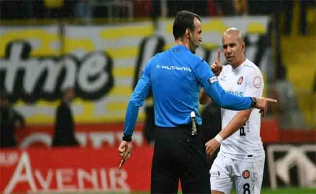 Sanction sévère pour Sofiane Feghouli: suspension de cinq matchs après comportement violent