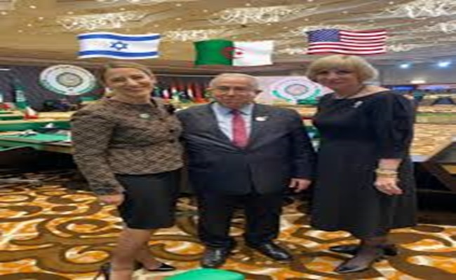 Le monde entier sait que l'Algérie collabore avec Israël, sauf les chiens des généraux qui continuent à commercer avec le sang des Palestiniens
