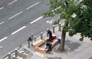 Trois personnes arrêtées après la découverte de cinq cercueils près de la Tour Eiffel