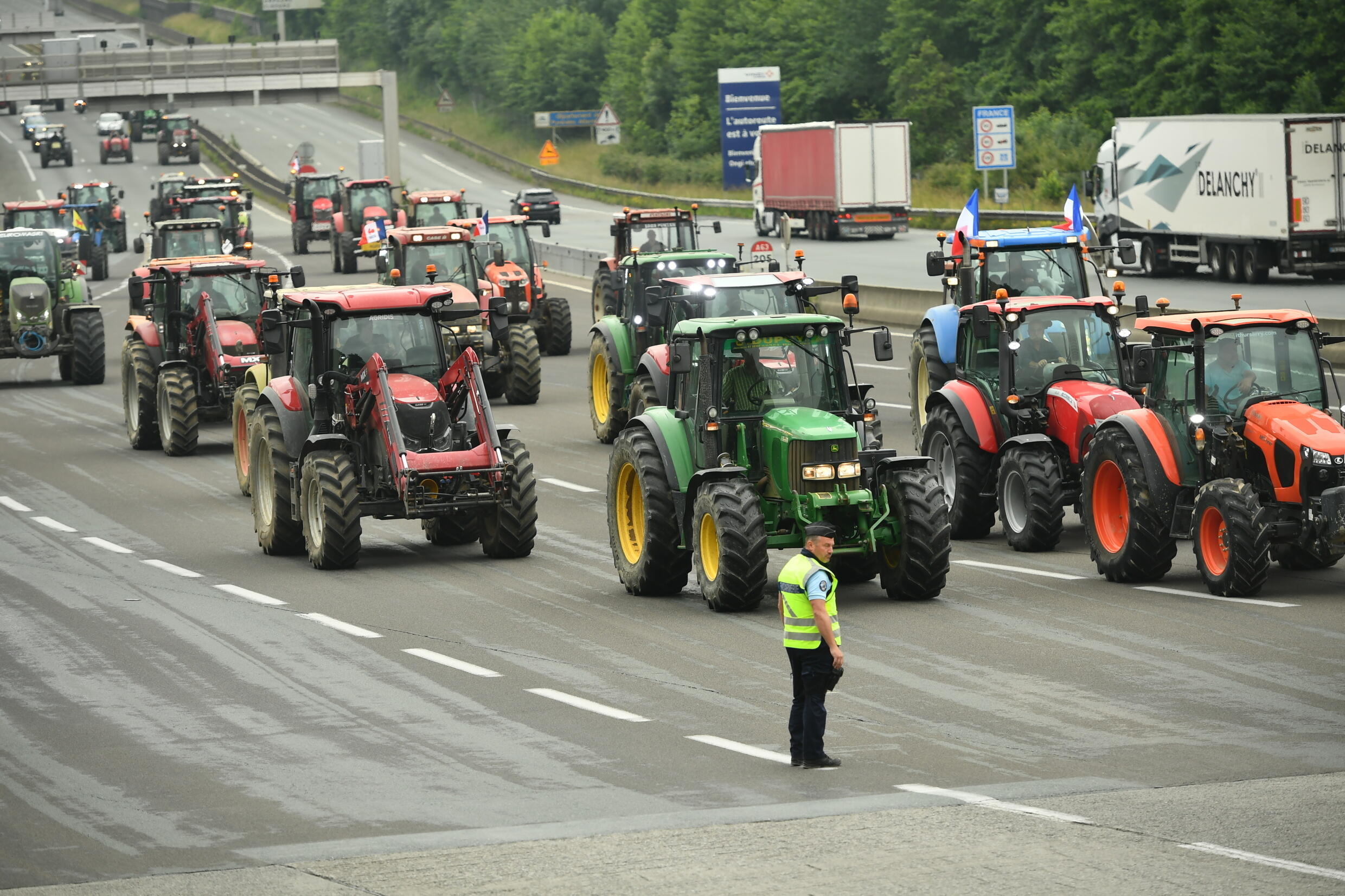 Blocage frontalier: Agriculteurs Français et Espagnols pèsent sur les élections Européennes