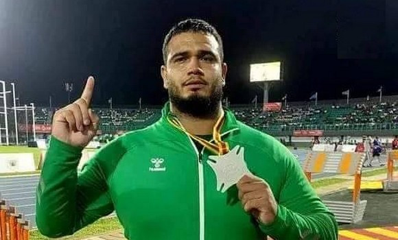 Oussama Khennoussi décroche la médaille d'or au lancer du disque lors des Championnats d’Afrique d’athlétisme