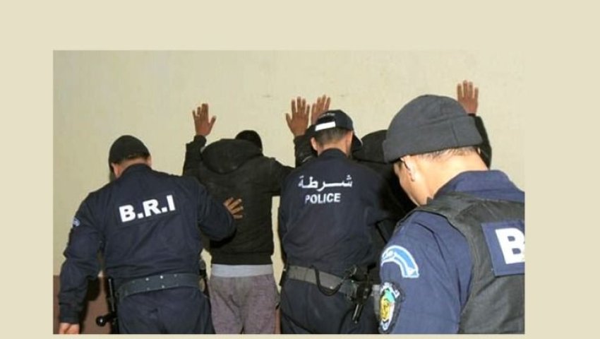 Démantèlement d'un réseau de trafic de drogue à Oran : saisie de 16 kilos de kif traité