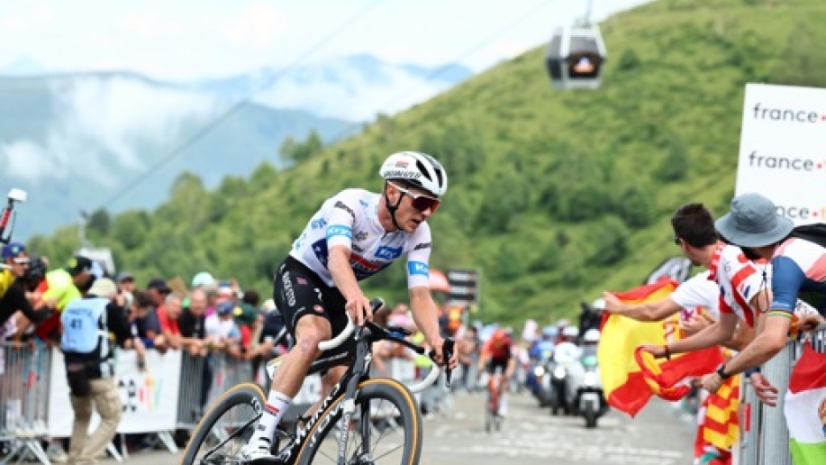 Le 14 juillet : Pas de jour férié pour le peloton du Tour de France avec une redoutable 15e étape menant au Plateau de Beille