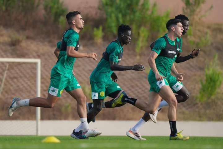 Nouveau souffle pour la JSK : Un stage à Aïn Bénian sous la direction de Benchikha