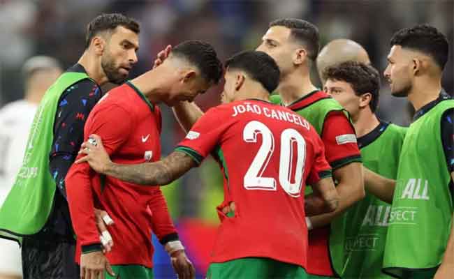 Le Portugal se qualifie pour les quarts de finale après une victoire difficile contre la Slovénie.