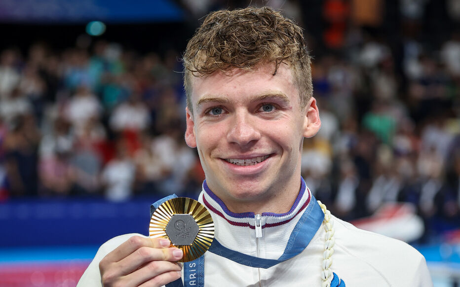 Le Roi de la Piscine : Léon Marchand Inscrit son Nom en Lettres d'Or aux JO de Paris 2024