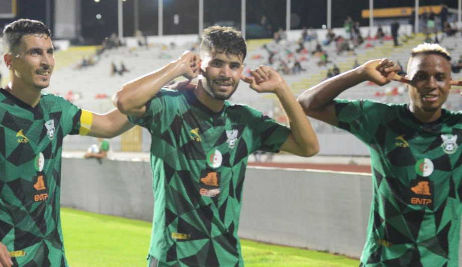 Coupe de la CAF : Le CS Constantine remporte la première manche 2-0 contre Police FC, mais le retour s’annonce périlleux