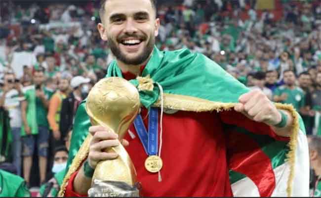 Mercato : Tayeb Meziani va rejoindre le Mouloudia d'Alger