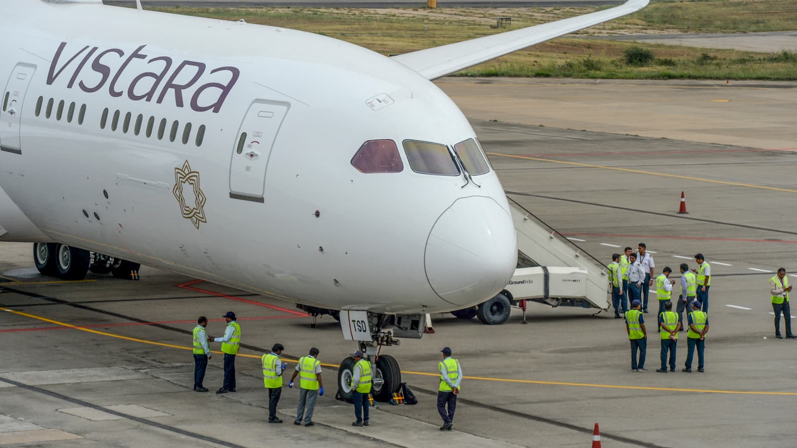 Fausse alerte à la bombe sur le vol Vistara : Un atterrissage d'urgence à Erzurum en Turquie