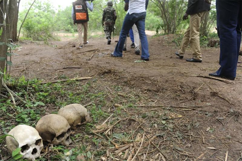 Ouganda : Découverte macabre de 24 crânes chez un prétendu guérisseur traditionnel