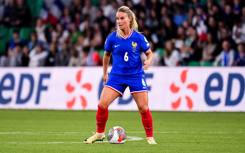 Clap de fin pour Amandine Henry : une carrière entre leadership incontesté et plafond de verre non brisé