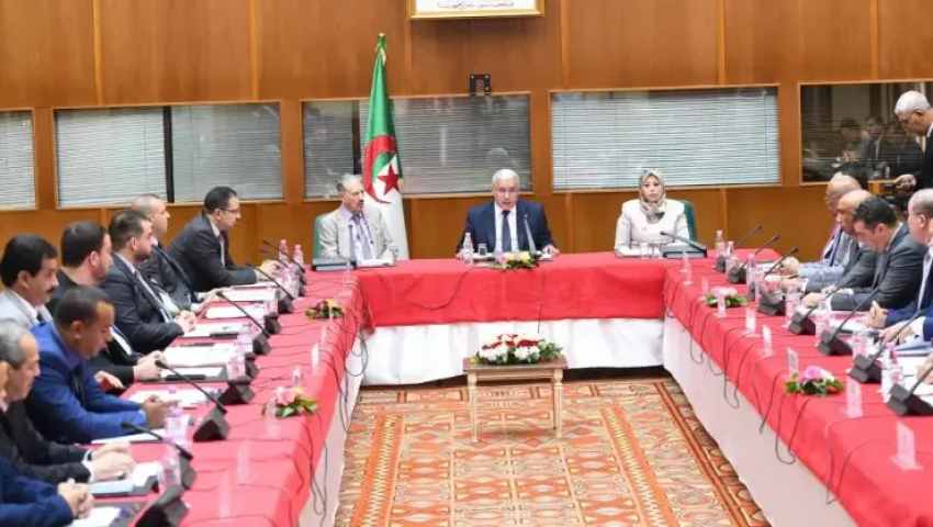 Réunion parlementaire à Alger : fixation de l'ordre du jour pour la session 2024-2025