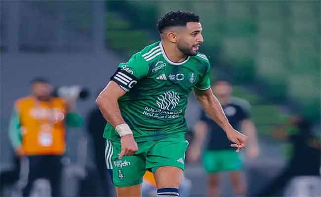 Riyad Mahrez Illumine la Ligue des Champions d'Asie avec un but somptueux