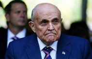 Rudy Giuliani contraint de céder son patrimoine pour indemniser ses victimes.