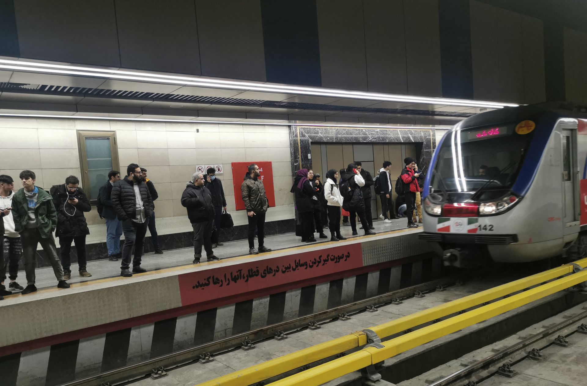 Iran : Construction d’un Tunnel « Défensif » à Téhéran pour les Urgences