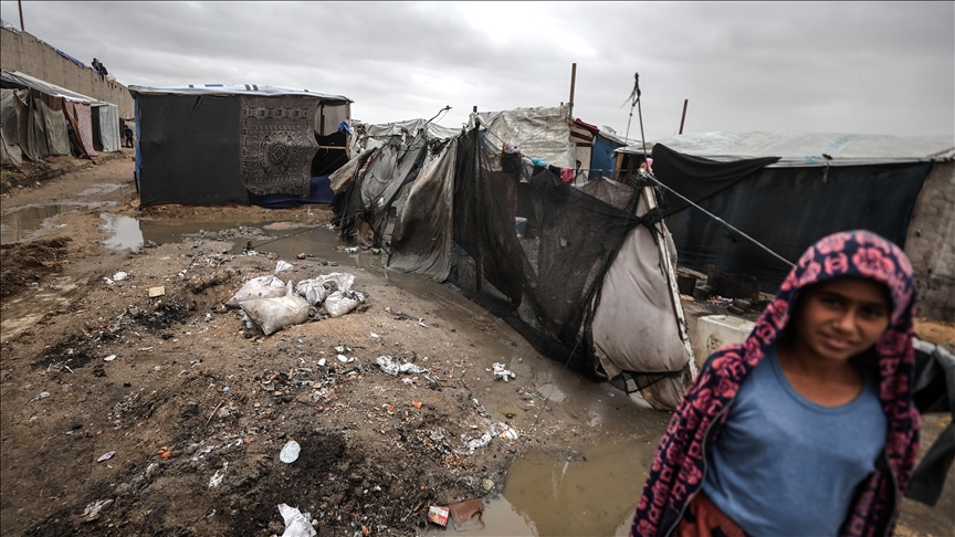 Inondations à Gaza : 10 000 tentes détruites, un désespoir croissant chez les déplacés