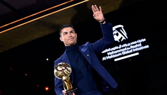 Ronaldo : « Les organisateurs du Ballon d’Or devraient récompenser le mérite »