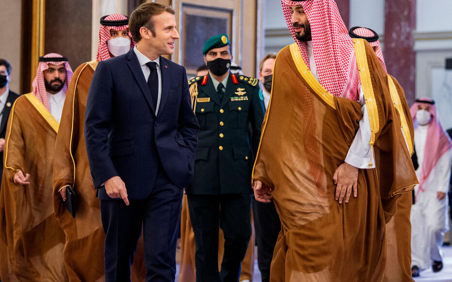 Visite d'État en Arabie Saoudite : Macron et MBS scellent un partenariat renforcé