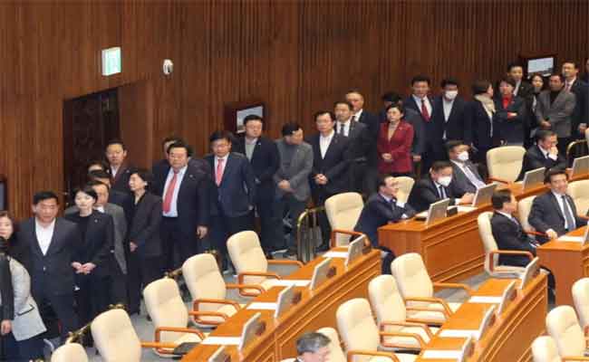 Corée du Sud : Le Parlement vote la destitution de Yoon Suk Yeol : la cour constitutionnelle prendra la relève