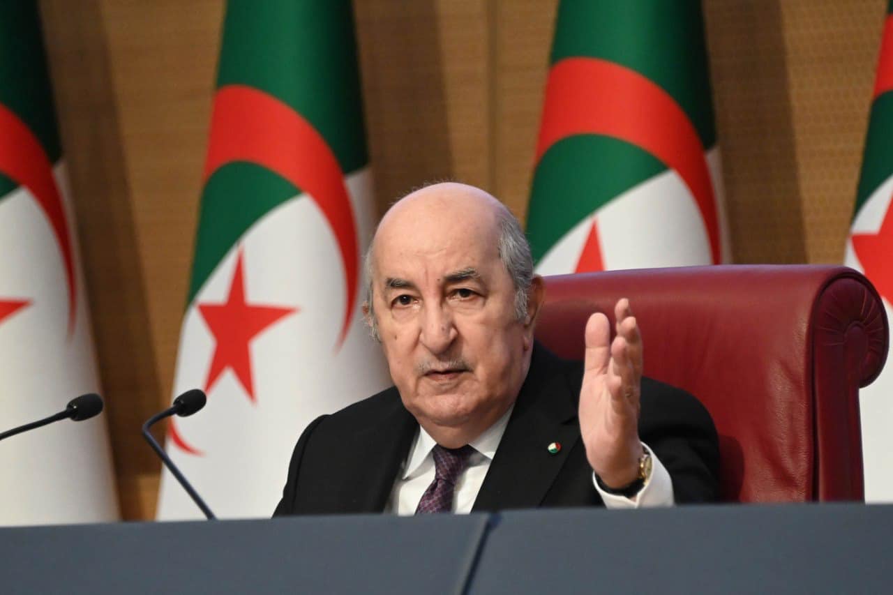 Tebboune boycotte le sommet du Caire : un faux pas diplomatique au nom de la Palestine ?