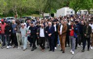 La France condamne un acte de haine islamophobe après le meurtre brutal dans une mosquée