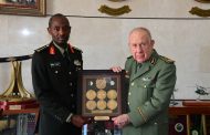 Chanegriha déroule le tapis rouge au chef d’état-major rwandais