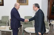 Tebboune reçoit le ministre iranien des Affaires étrangères : une visite sans éclat, aux relents d’opportunisme diplomatique