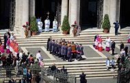 Funérailles grandioses pour le 