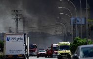 Espagne : un gigantesque incendie chimique force le confinement de 77 000 habitants près de Séville