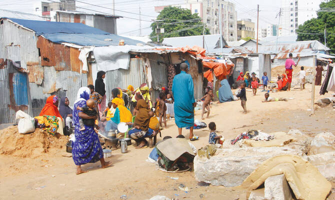 Sept morts et des destructions massives après de fortes pluies à Mogadiscio