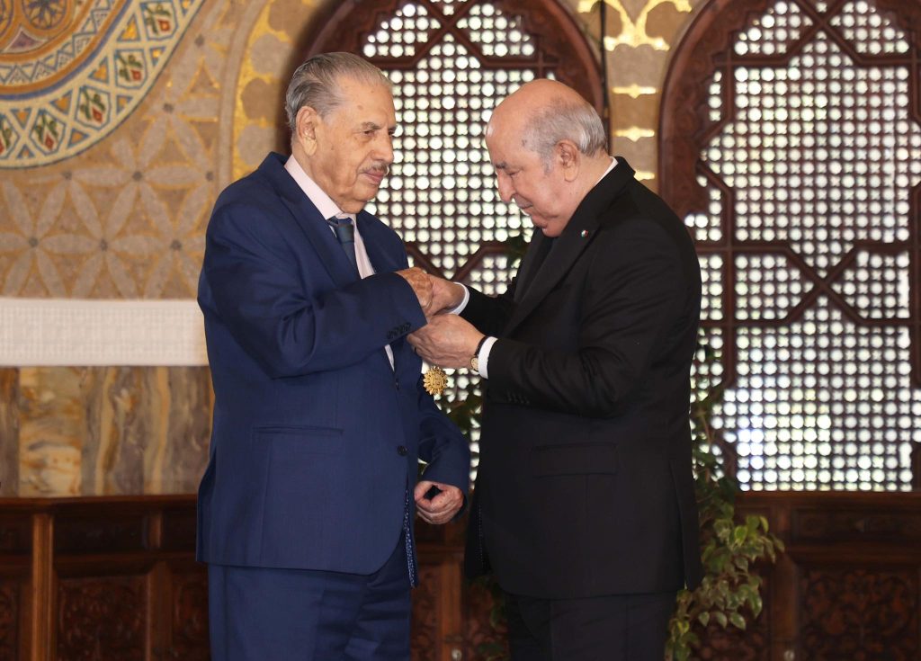 Critique de l'éviction déguisée de Salah Goudjil par Tebboune sous couvert d'une distinction honorifique
