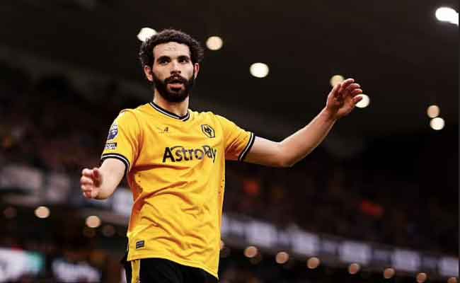 Liverpool FC : Aït-Nouri sur le point de rejoindre Anfield, mais une surprenante concurrence pourrait tout changer