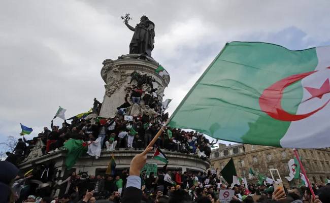 En raison de la politique hostile des généraux, des rapports européens mettent en garde contre la communauté algérienne