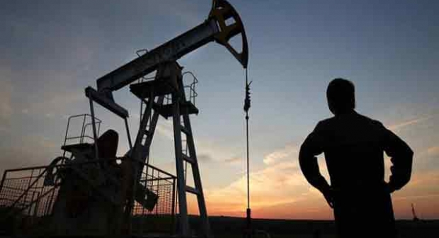 Les prix du pétrole bondissent de 3 % grâce aux espoirs d'un accord commercial entre les États-Unis et la Chine