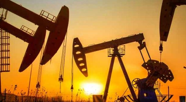 Hausse des prix du pétrole : l’Algérie peut-elle sortir de l’impasse économique ?