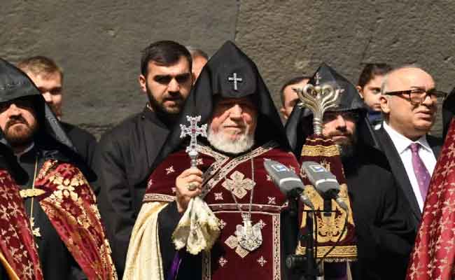 Crise  inédite en Arménie : le Premier ministre Pashinyan appelle à renverser le chef de l’Église apostolique