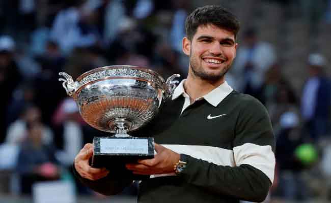 Alcaraz défend son titre avec panache et écrit l’histoire à Roland-Garros 2025
