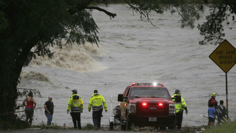 Inondations meurtrières au Texas : 80 morts, 41 disparus et un fiasco fédéral exposé par l’état d’urgence