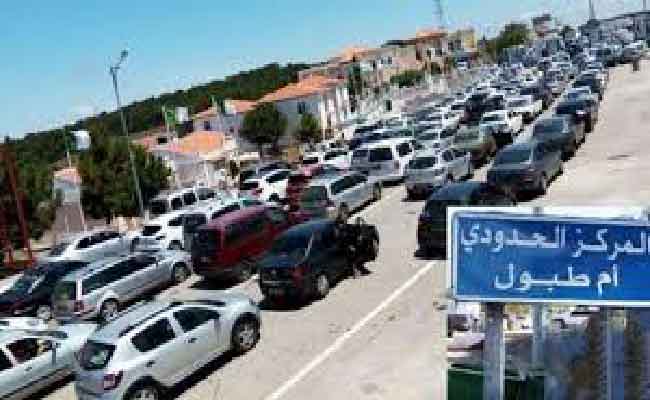 Scoop : Voici comment les généraux exploitent les touristes algériens pour inonder la Tunisie de stupéfiants et d’armes