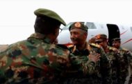 Soudan :Al-Burhan atterrit à Khartoum en avion civil, Idris promet de rebâtir la capitale