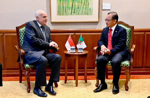 Ahmed Attaf et Seah Kian Peng boostent les relations Algérie-Singapour