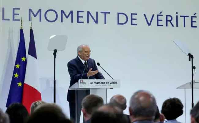 Budget 2026 : Bayrou lance l’alerte et brandit l’« année blanche » face au mur de la dette