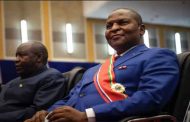 Centrafrique : Touadéra brigue un troisième mandat, la Constitution sur mesure d’un pouvoir sans fin