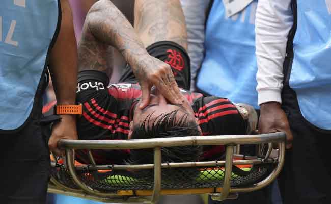 Coup dur pour Flamengo : Erick Pulgar blessé et sorti sur civière contre le Bayern Munich