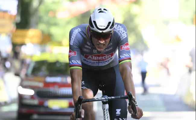 Tour de France 2025 : Mathieu Van der Poel, contraint à l’abandon pour cause de pneumonie, laisse un vide dans la lutte pour le maillot vert