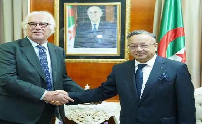Signature d’un accord stratégique entre le ministère de l’Enseignement supérieur et l’Agence nationale de sécurité sanitaire à Alger