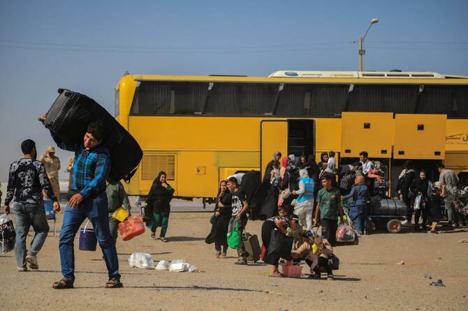Afghanistan : au moins 76 morts dans un accident de bus transportant des migrants rentrés d’Iran